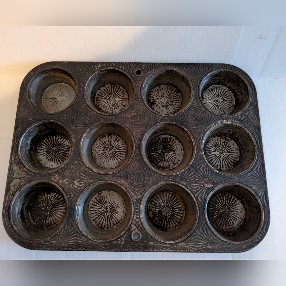 VINTAGE Ovenex EKCO Starburst 12 Cup MUFFIN PAN Cupcake Tin